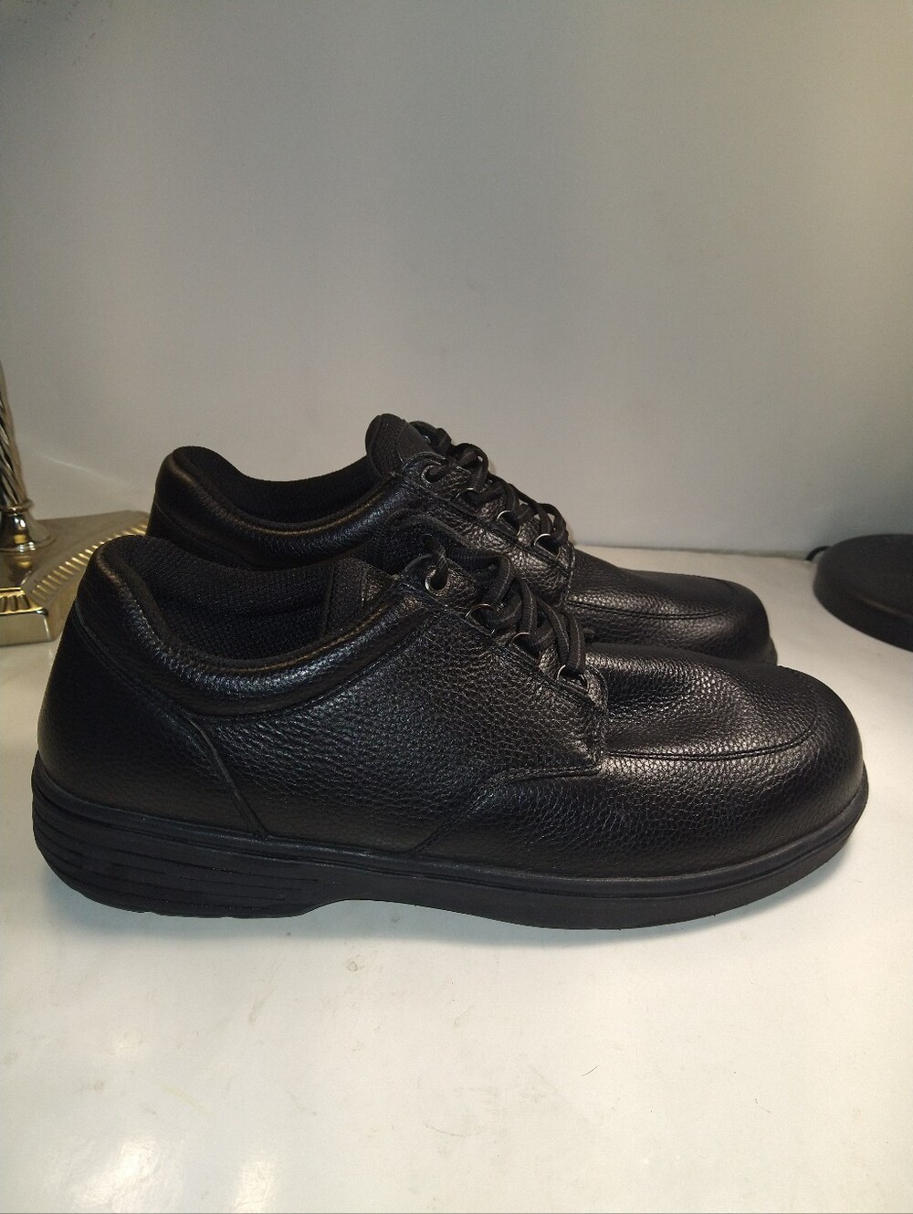 Orthofeet 410 Avery Island Black Leather Comfort Sneakers Men's sz 13D.